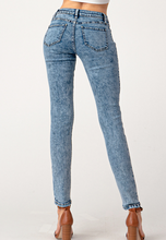 Load image into Gallery viewer, Mid Rise Acid Wash Skinny Jeans

